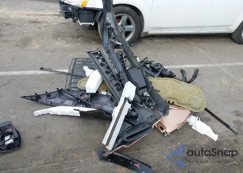 2025 Nissan Ariya Platinum+ z USA, uszkodzony, nr VIN JN8DF0CH8SM766379